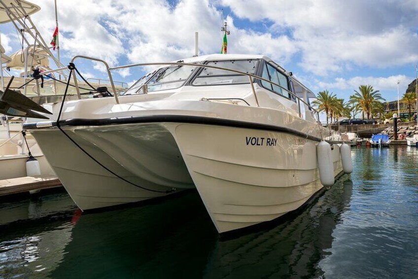 Calheta-Cabo Girão Premium Private Boat at Morning or Sunset