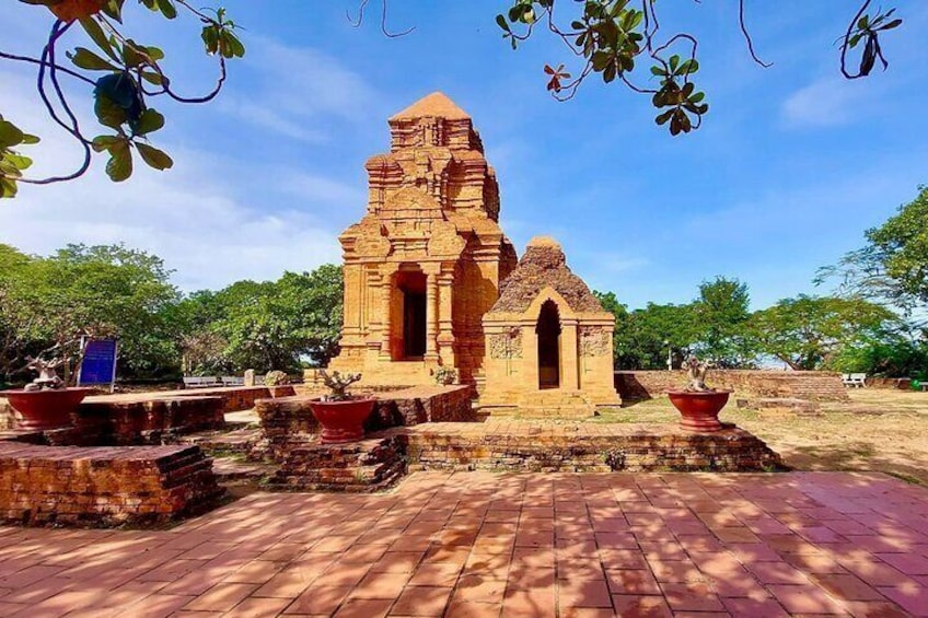 Phan Thiet Highlights Day Trip: Ta Cu Mountain, Lying Buddha