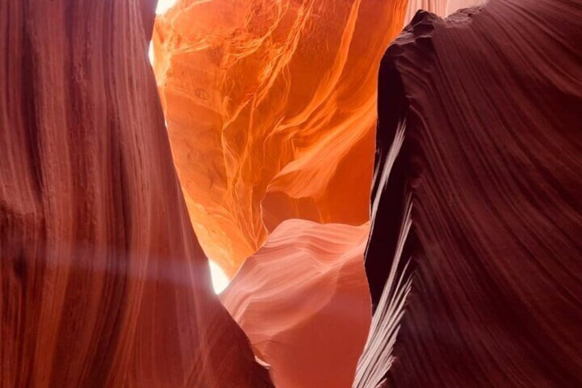 Lower Antelope Canyon in Page Walking Tour with Navajo Guide