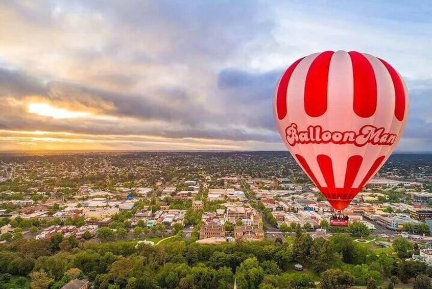 Bendigo Premium Balloon Flight plus buffet champagne breakfast