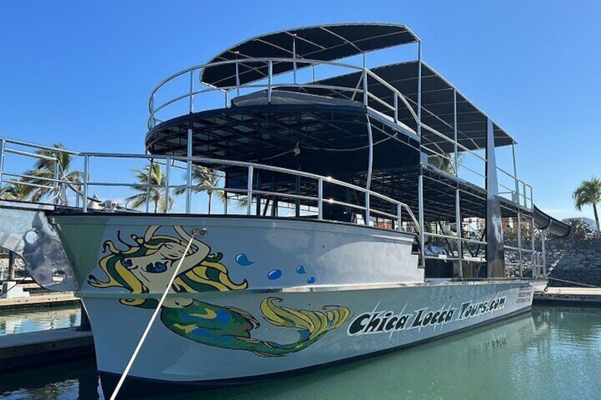 Private Boat Tour ChicaFUN2 Waterslides 55' Yacht [All Inclusive]