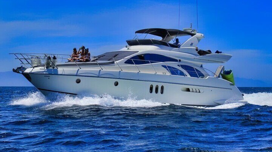 Chica 55 + Jetski is a perfect luxury day charter for small groups up to 20 people.