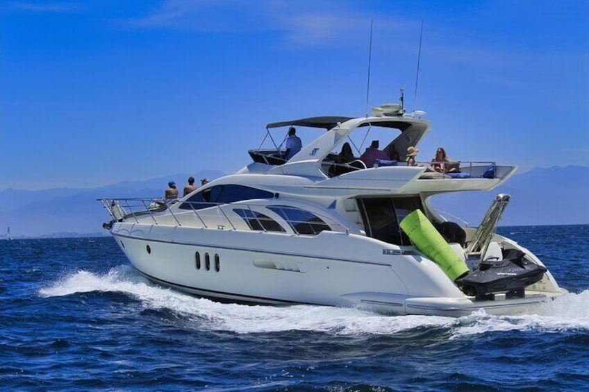 ChicaVIP 55' Luxury Yacht Puerto Vallarta [All Inclusive]