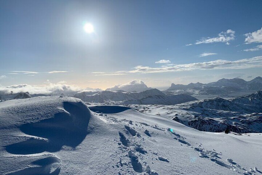 3 Hour Private Snowshoe Hike in Lofoten