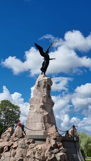 Picture 2 for Activity From Helsinki: Guided Day Trip to Tallinn by Ferry & VIP Car