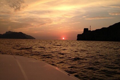 Sunset Tour by Private Yacht