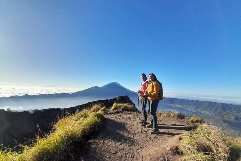 trekking mount Ijen