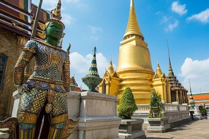 Bangkok 6hr Private Walking Tour with Government Licensed Guide