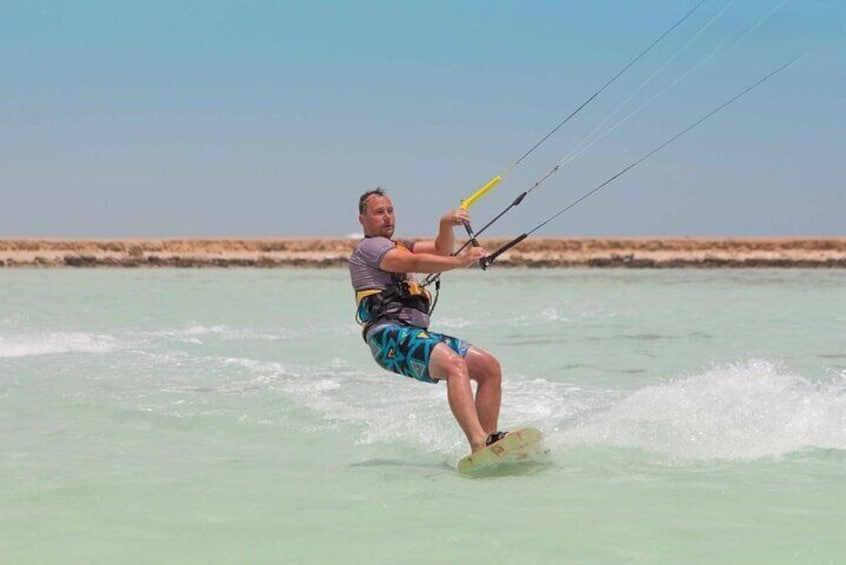 4 Days Ultimate Kite Surfing Adventure with Transfers - Hurghada