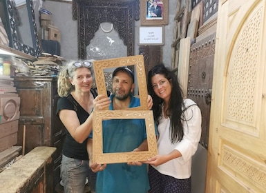 Hands-On Moroccan Wood Carving Workshop with Local Experts