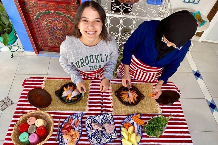 Moroccan Cooking Dinner Class with Local Family & Market Visit