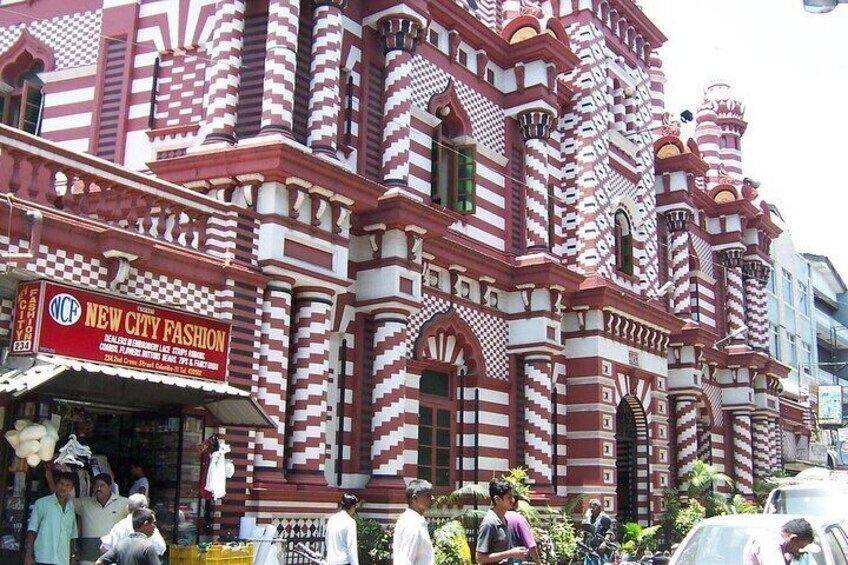 Private Colombo Sightseeing Tour, Beach and Kelaniya Temple