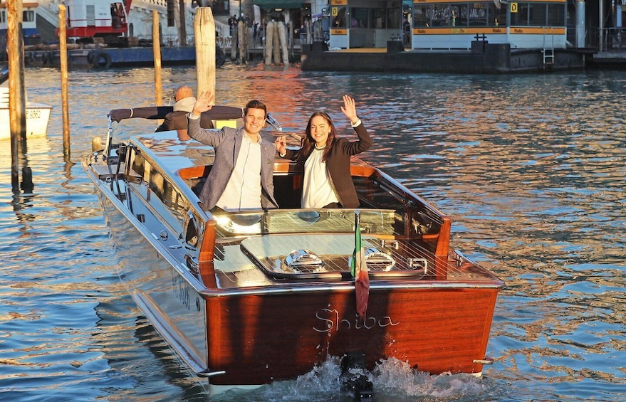 Private Water Taxi Transfer: Venice Airport - Hotel