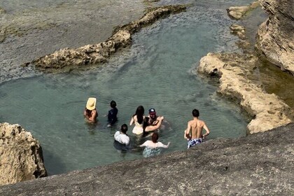 Natural Infinity Pool And Exclusive Beach Tour