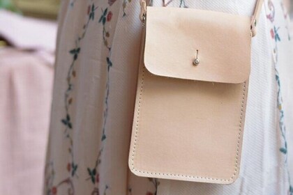 Make your own LEATHER accesories: pouch, bag, passport holder