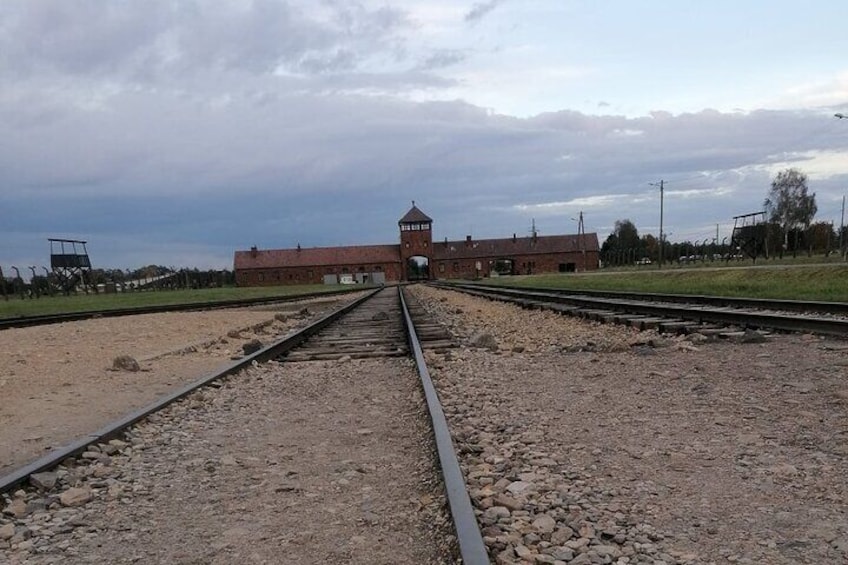 Auschwitz Birkenau Tour with Ticket and Private Transfer