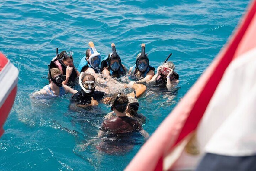 Hurghada Catamaran Sailing to Dolphin House with Snorkeling