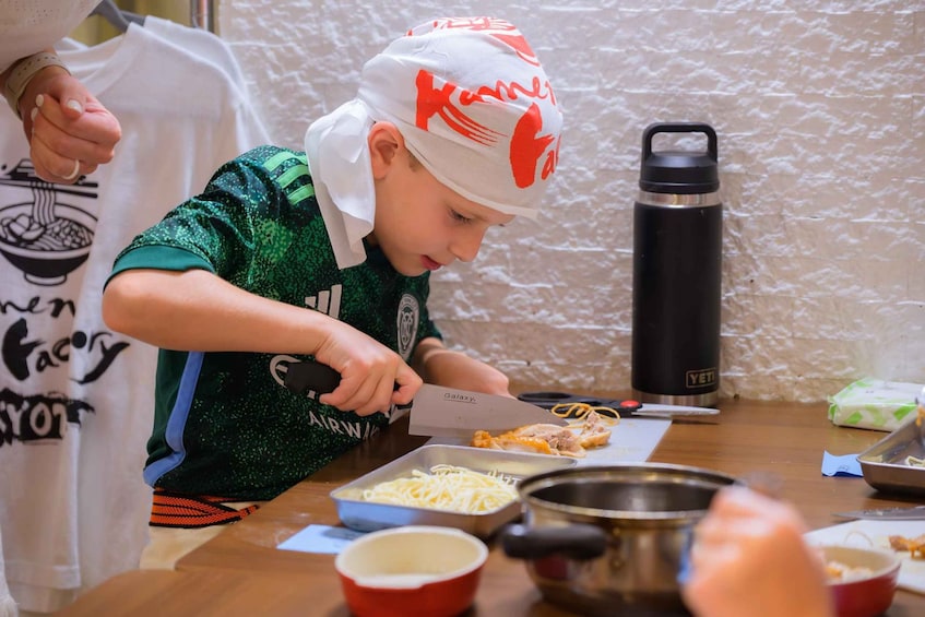 Picture 33 for Activity Mt. Fuji: Ramen Cooking Class with Souvenir