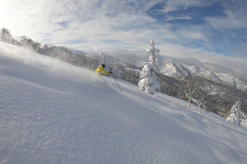 Kiroro Resort 6 Hrs Lift Pass and Round Trip Shuttle from Sapporo