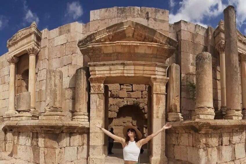 Full Day Private Tour in Jerash and Ajloun with Guide 