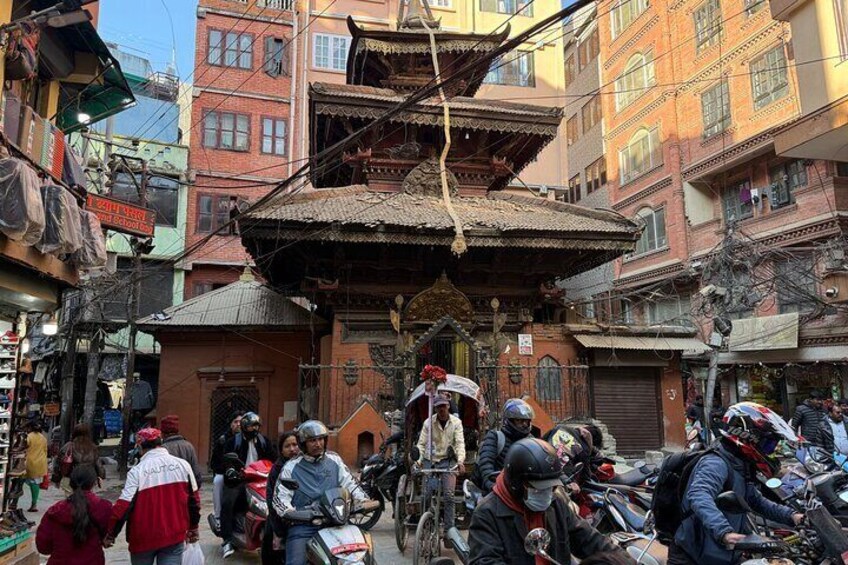 Kathmandu Rickshaw & Walking Food and Drink Tour