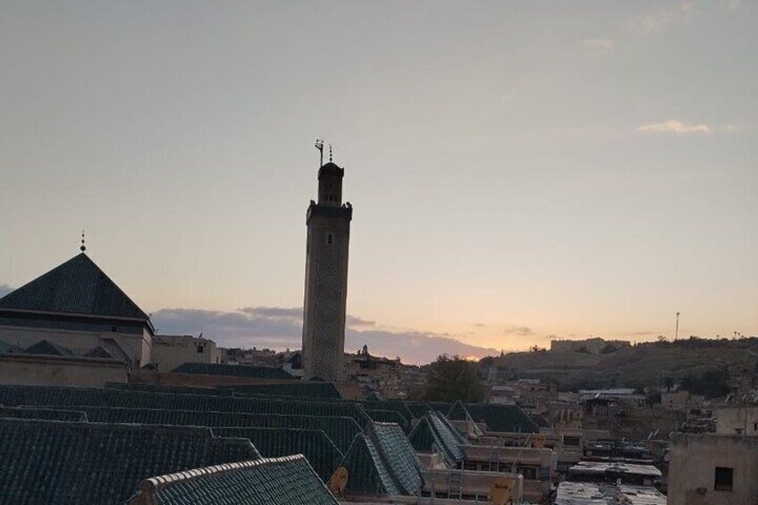 Discover the city of Fes on foot with the best guides