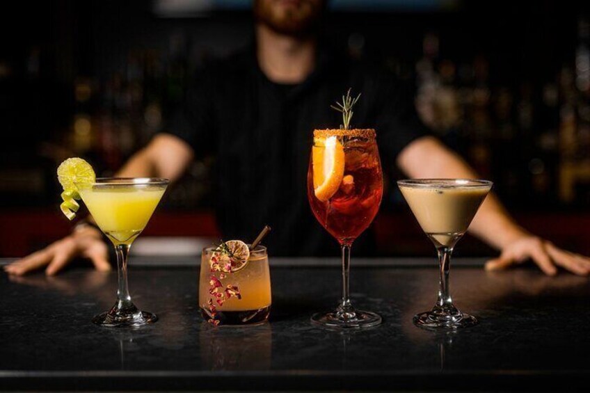 Panama Vice and VIP Midnight Tour with Panama Hat and Drinks