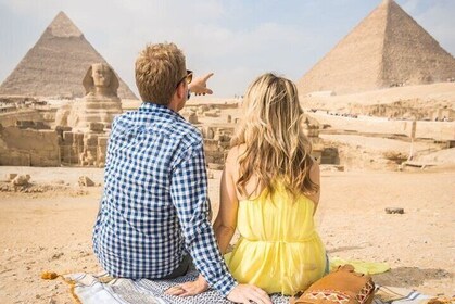Hurghada Private tour to Pyramids of Giza and Egyptian Museum