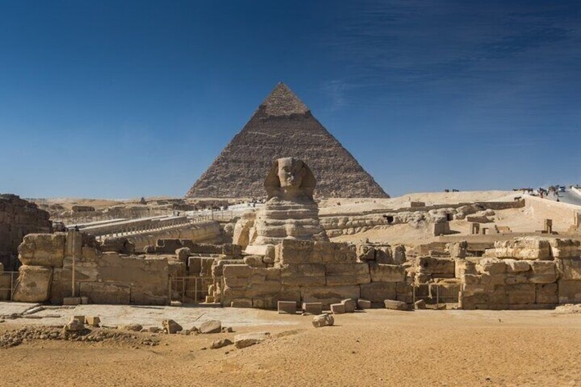 Hurghada Private tour to Pyramids of Giza and Egyptian Museum