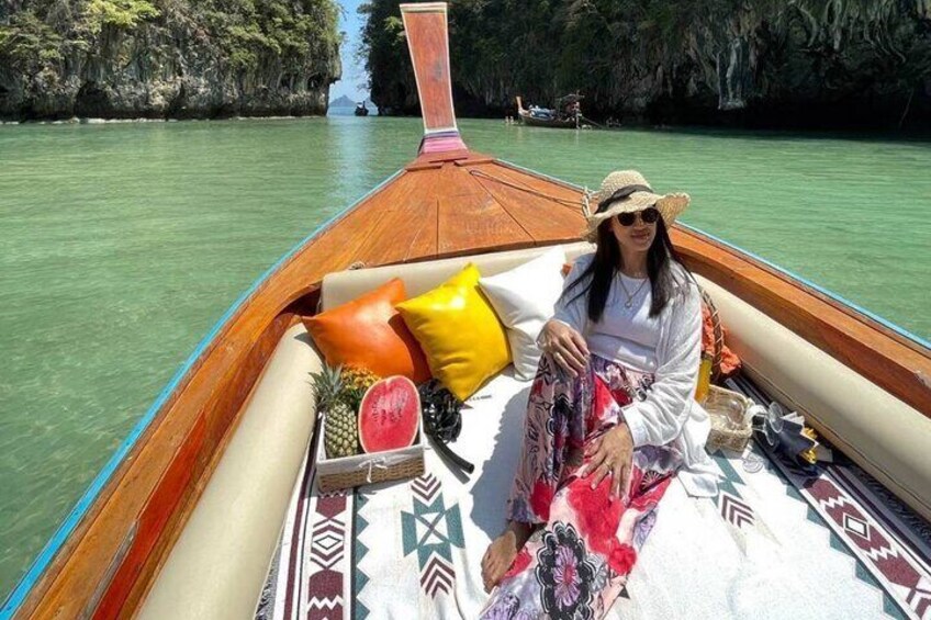 Private 4 Islands Boat Tour with Hong Island In Krabi