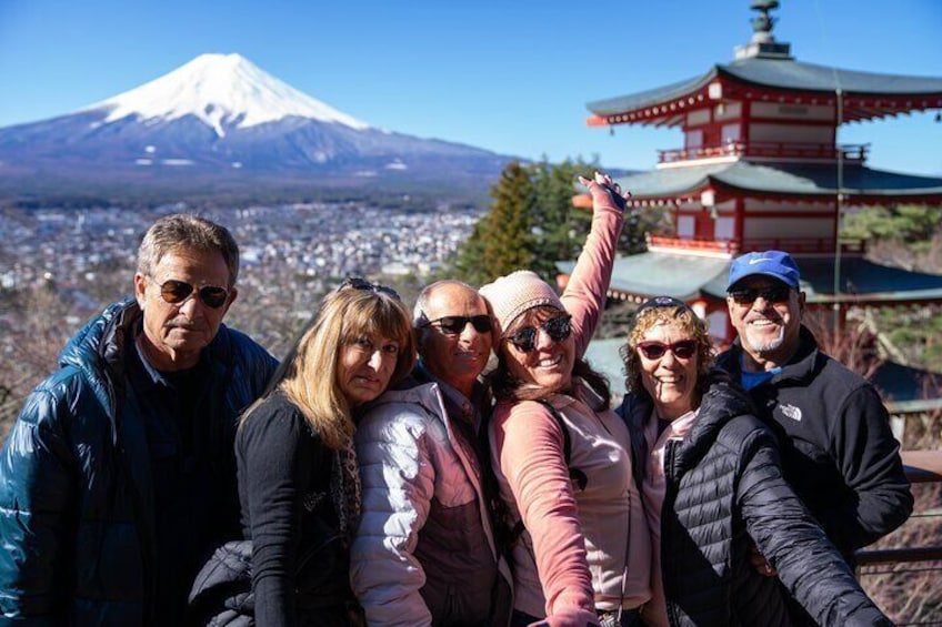 Mt. Fuji Private Sightseeing Tour with Photographer