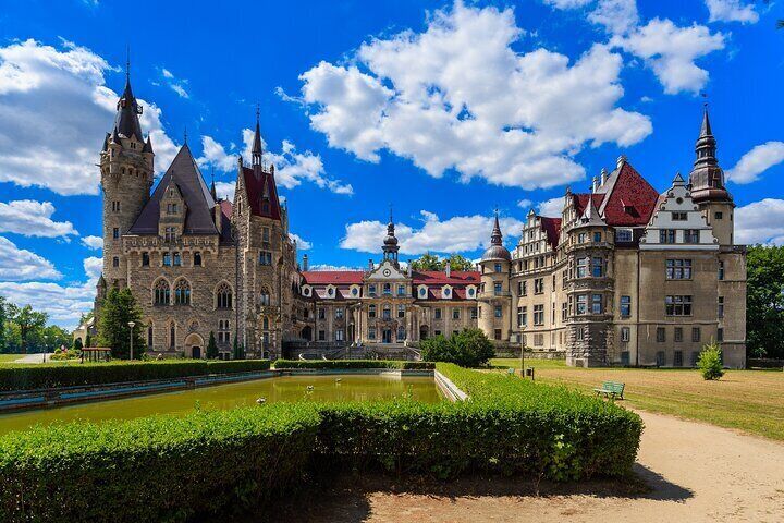 Krakow to Moszna Castle and Plawniowice Guided Tour by Car