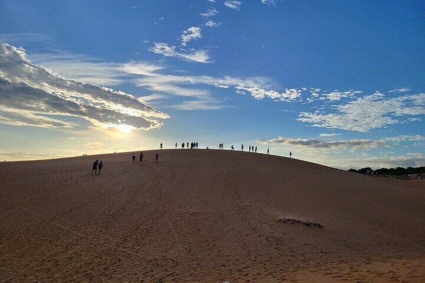 Discover Mui Ne’s Highlights: Jeep Adventure with a Local Guide