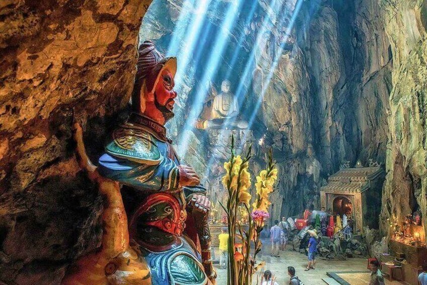 Discover Central Vietnam: 5-Day Top Attractions Tour
