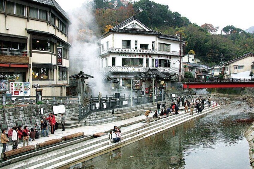 < SPA or Walin'n in Town > YUMURA ONSEN Kankokoryu Center Parking Lot, 1604 Yu, Shinonsen, Mikata, Hyogo