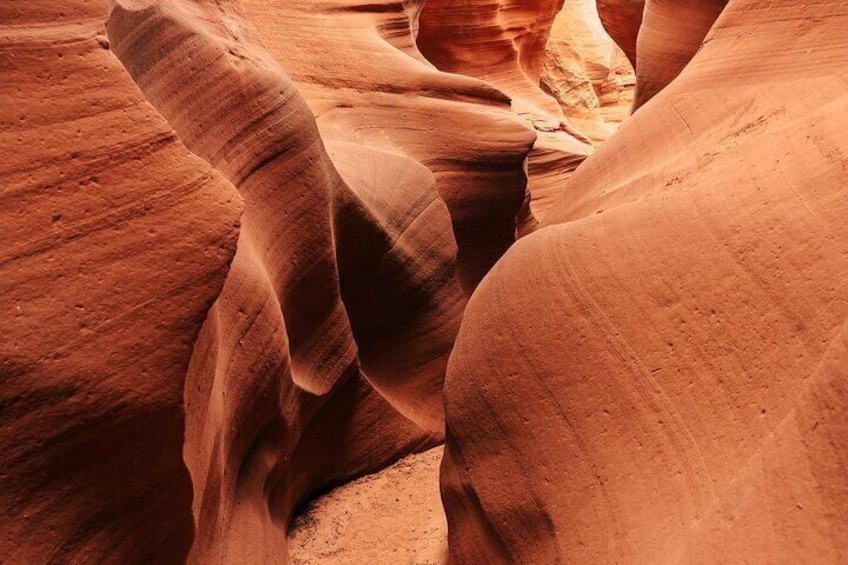 Waterhole Canyon Guided Tour 