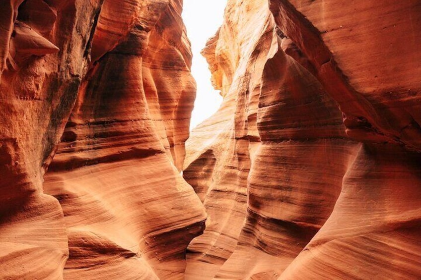 Waterhole Canyon Guided Tour 