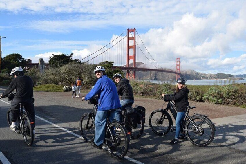 Golden Gate Bridge to Sausalito E-Bike Tour