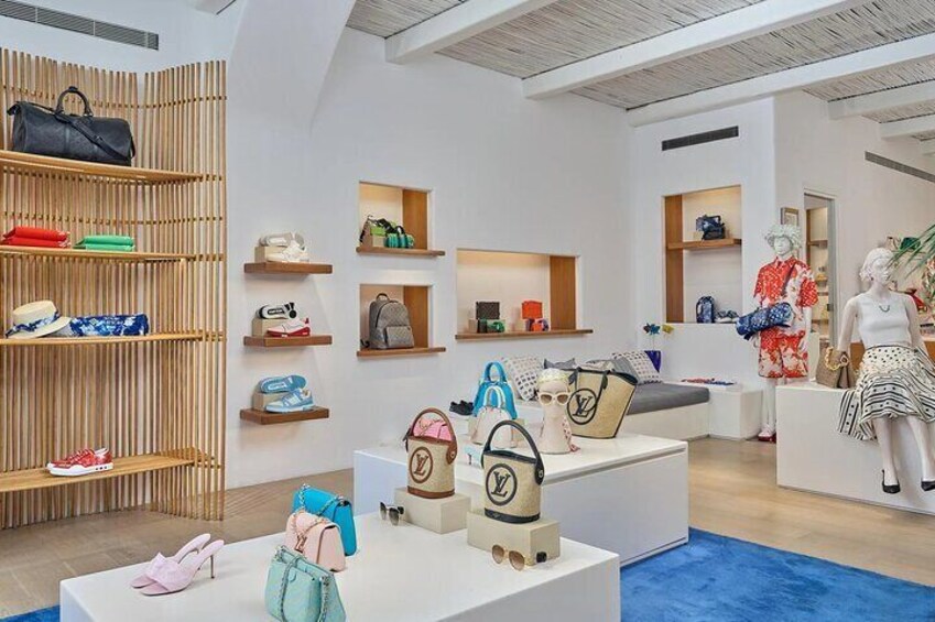 Private Shopping Tour in Mykonos