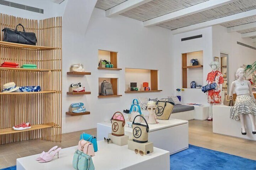 Private Shopping Tour in Mykonos
