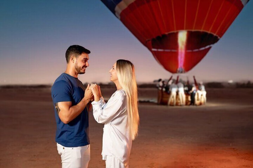  Breakfast in the sky with Hot air Balloon