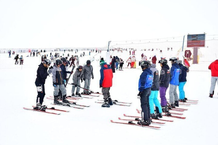 Shuttle Transfer to Erciyes Ski Center with Lunch Included