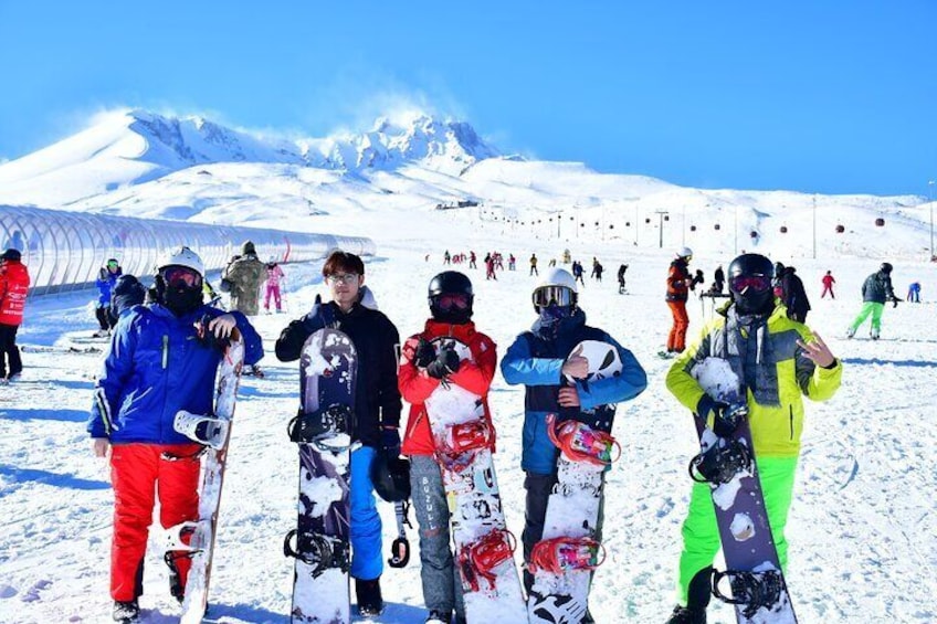 Shuttle Transfer to Erciyes Ski Center with Lunch Included