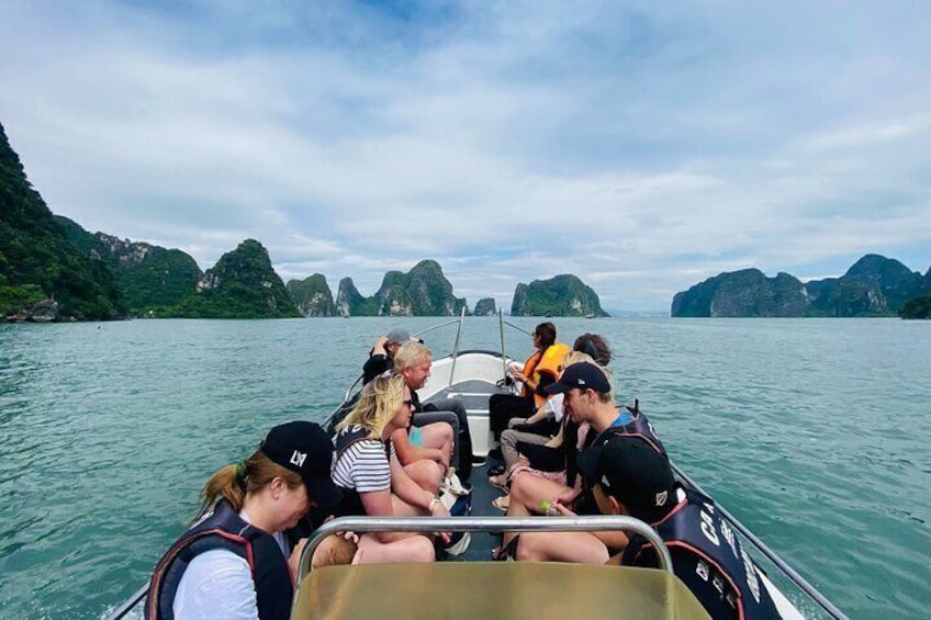 Private Canoe Adventure: Discover the Hidden Gems of Lan Ha Bay