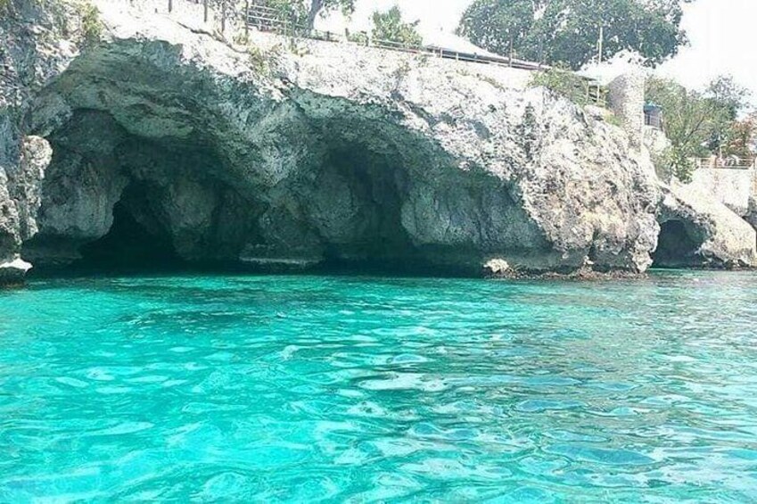 Pirate caves