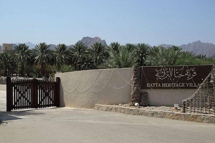 Mountains, Heritage and Dam Private Tour in Hatta