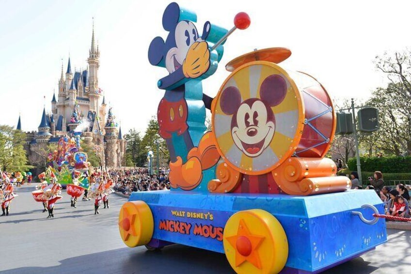 Tokyo Disneysea 1 Day Ticket with Door-to-Door Private Transfer