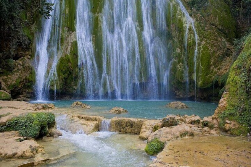 Half-day El Limon Waterfall and Cayo Levantado Tour with Lunch