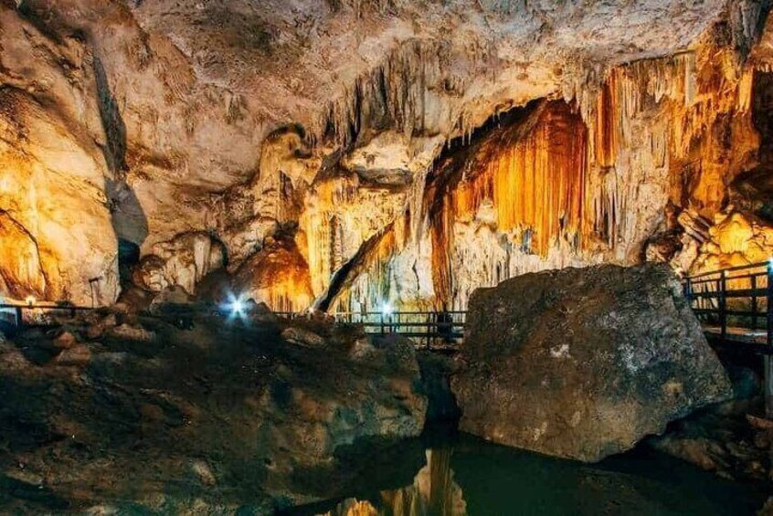 Diamond Cave