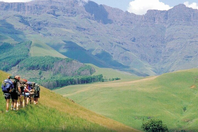 Drakensberg Mountains and Hiking Tour from Durban